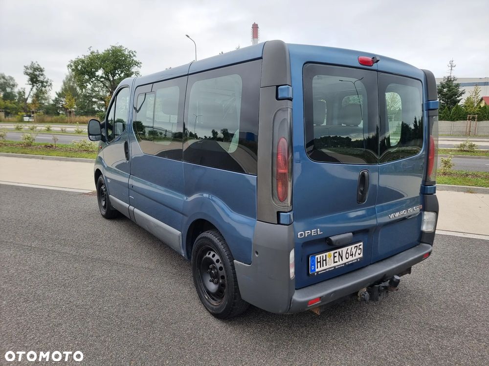 Opel Vivaro - 10