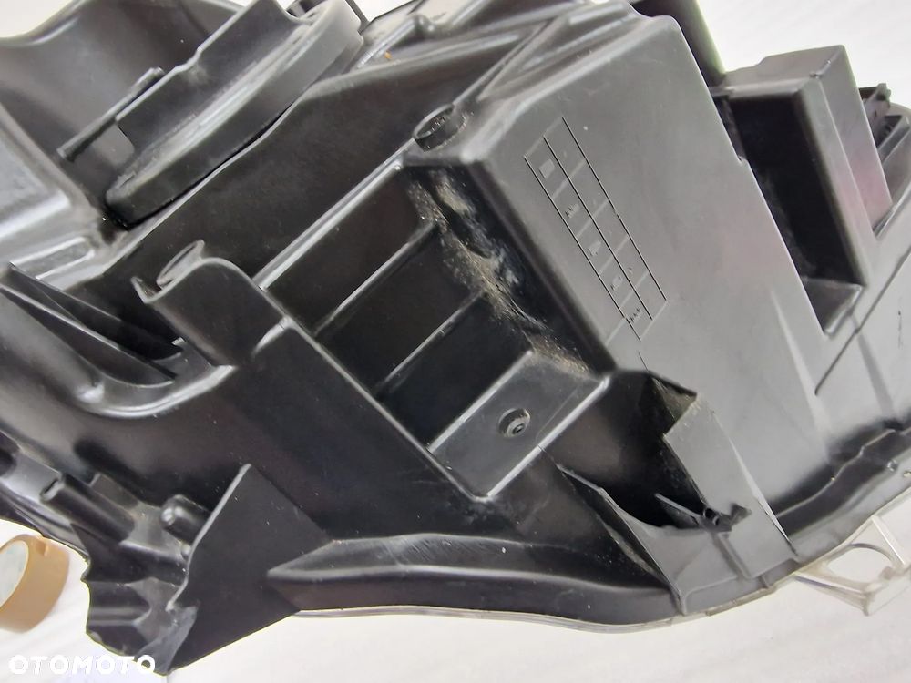 OPEL ASTRA J IV 08-12 LEWA ZWYKŁA CZARNA LAMPA PRZEDNIA PRZÓD , NR 13297722 , NR AUKCJI LL388 - 13