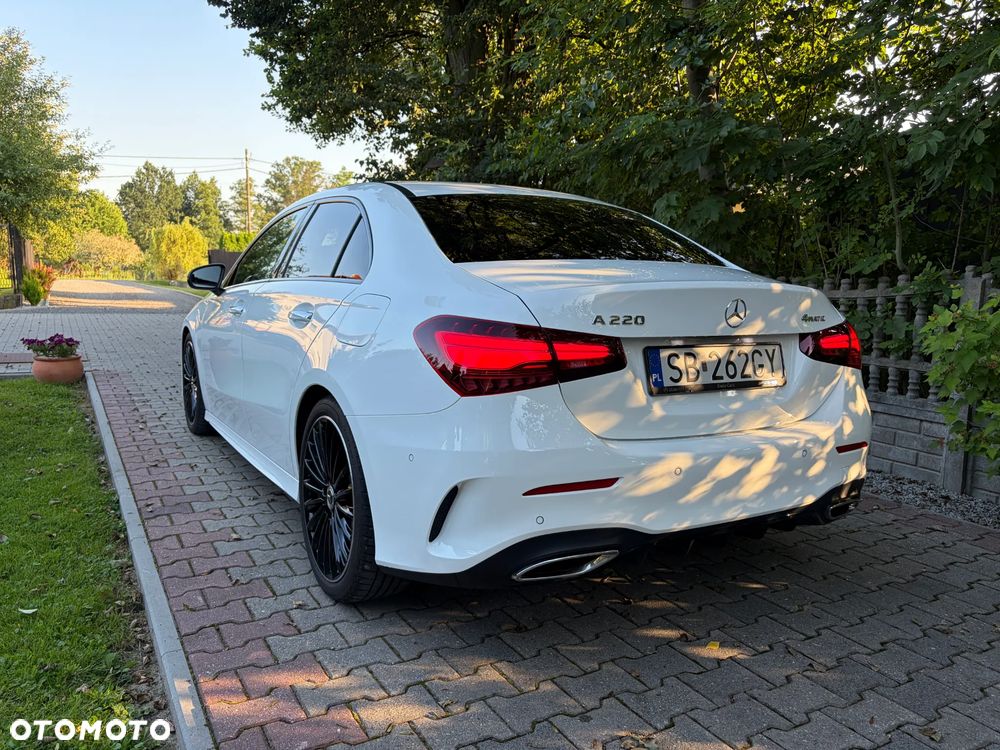 Mercedes-Benz Klasa A 220 4-Matic AMG Line 8G-DCT - 4