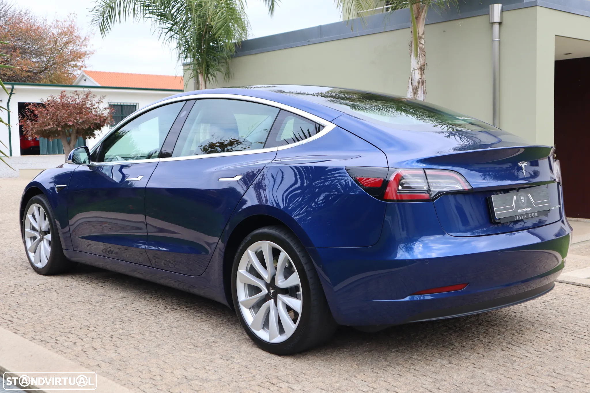 Tesla Model 3 Long-Range RWD - 4