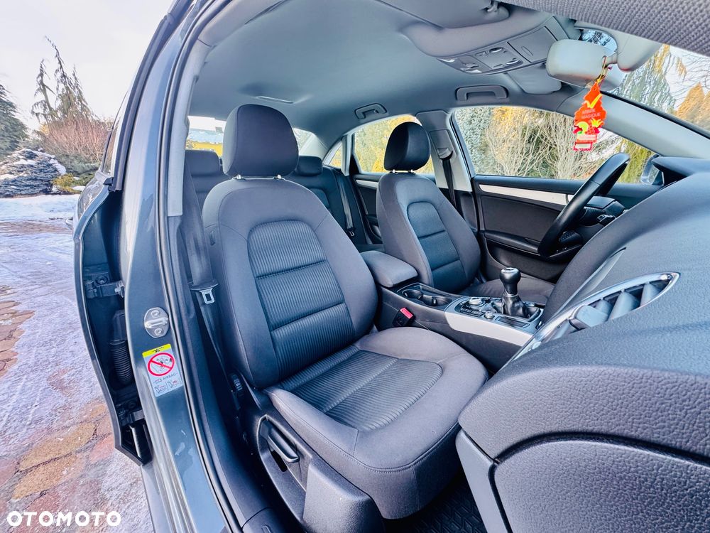 Audi A4 Limousine - 15