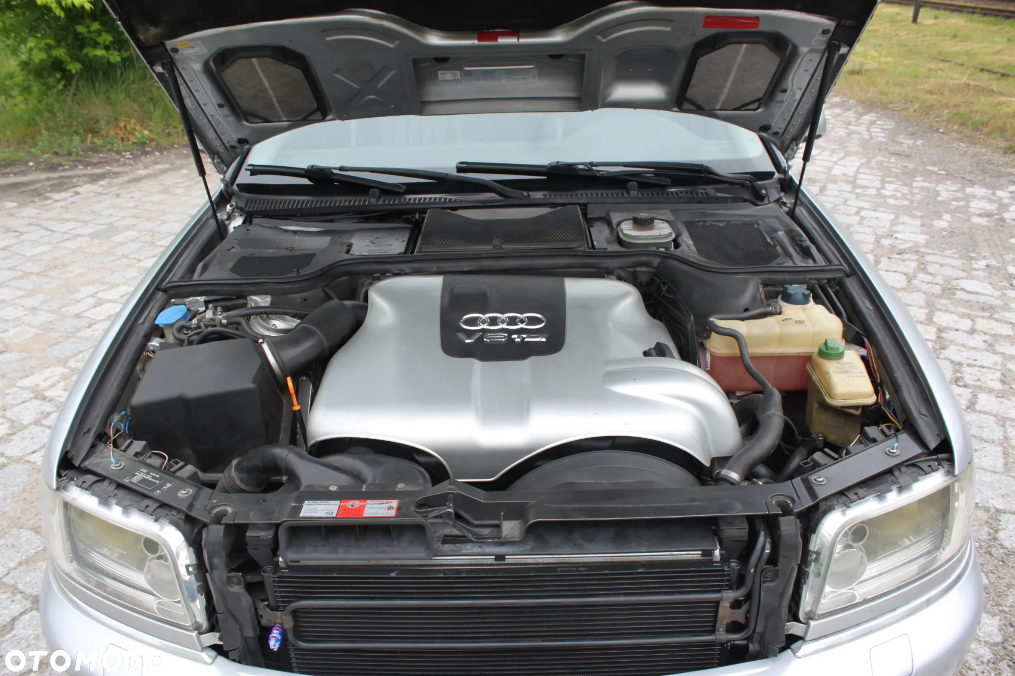 Audi A8 - 16