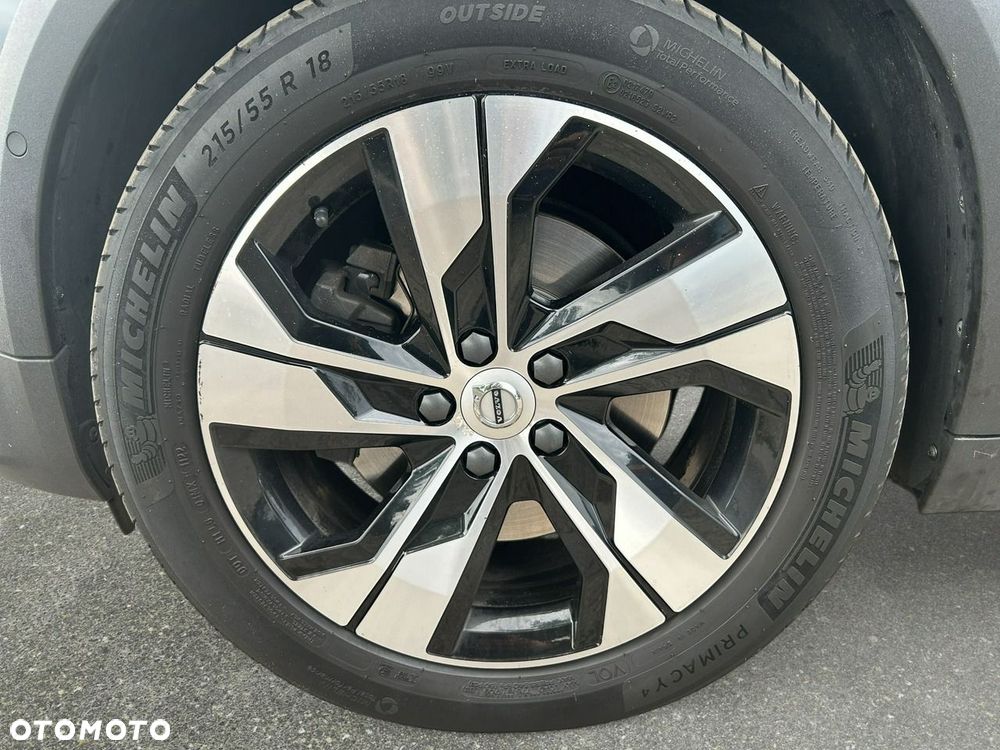 Volvo V90 Cross Country - 9