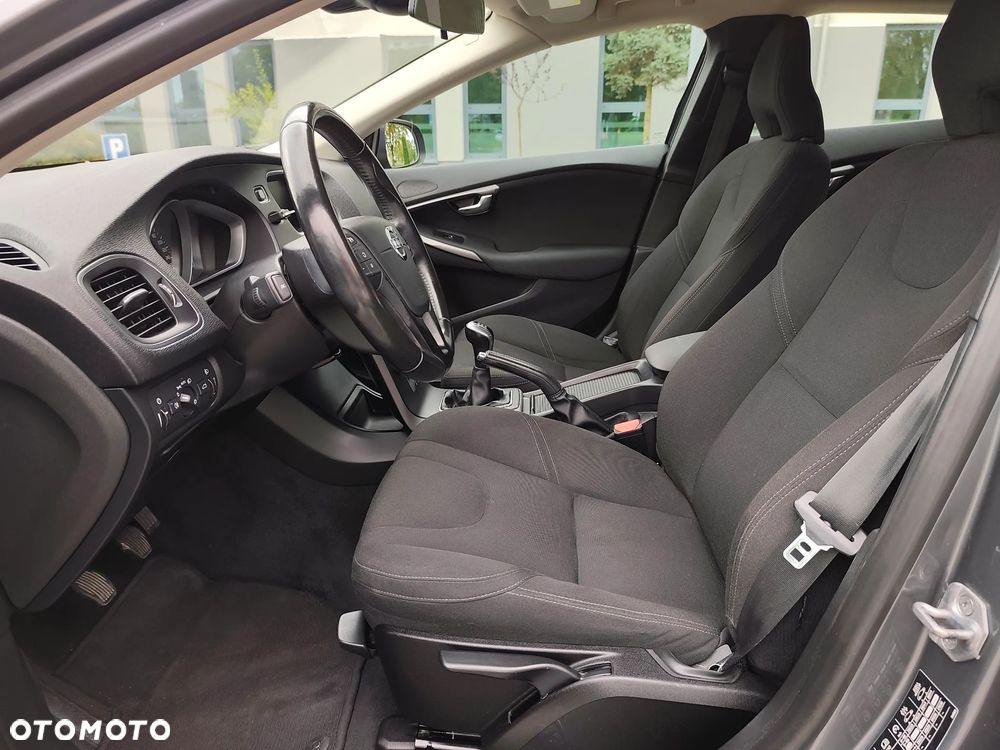 Volvo V40 - 12