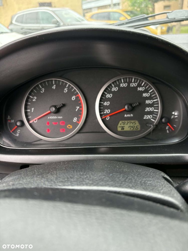 Mazda 2 - 8