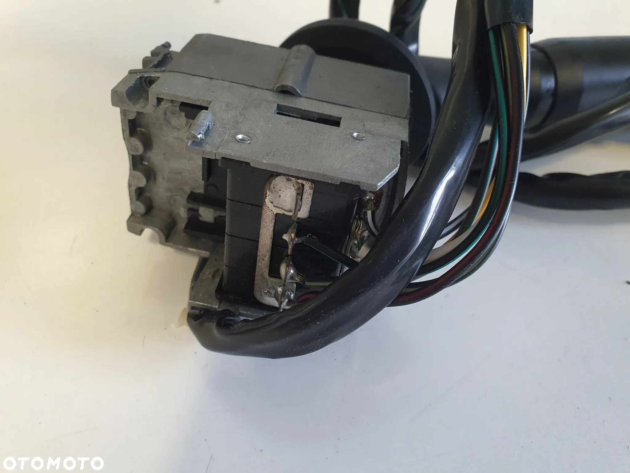 Manetka świateł kierunkowskazów wycieraczek 24V Mercedes LK/LN2 6735400445 - 3