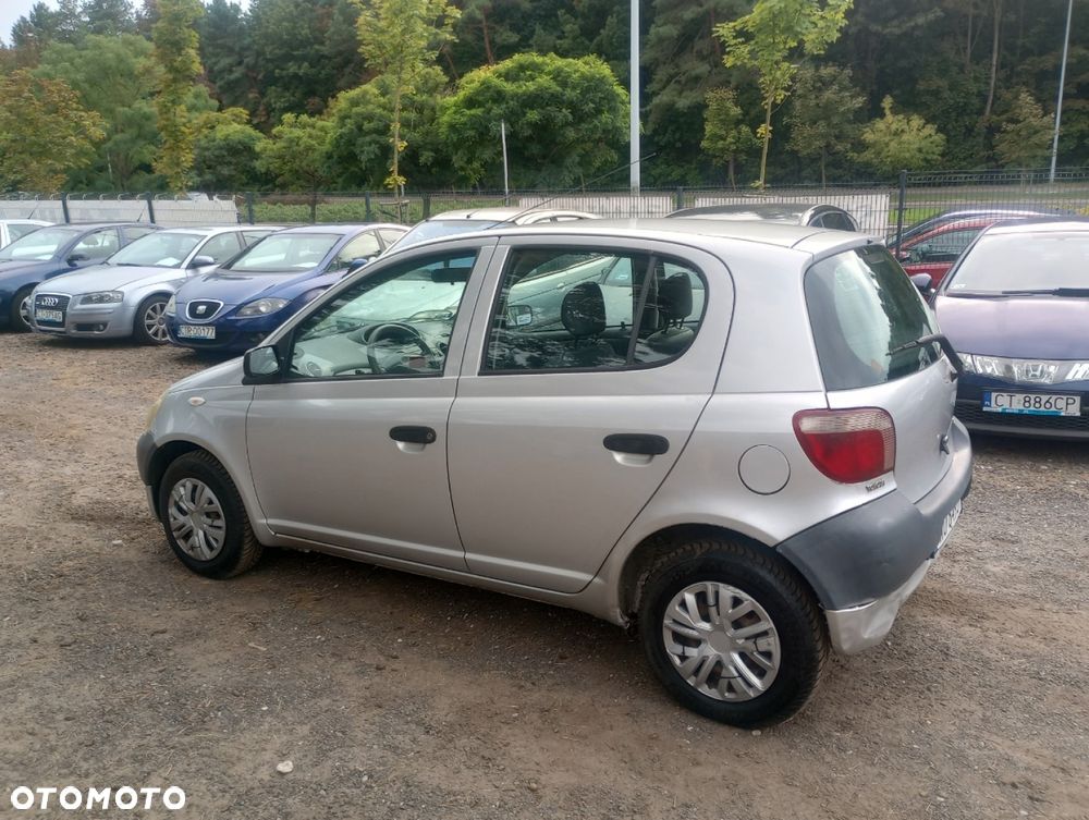 Toyota Yaris - 6