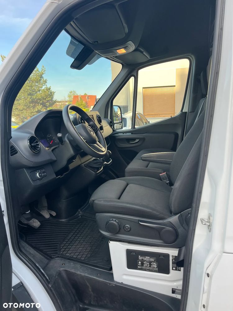 Mercedes-Benz SPRINTER - 9