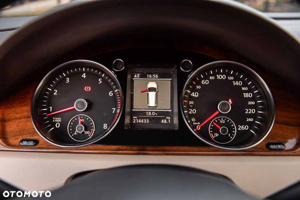 Volkswagen Passat Variant 1.4 TSI ACT (BlueMotion Technology) Highline - 21