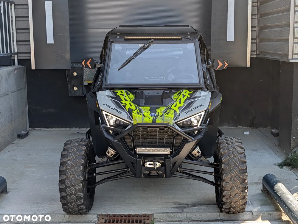 Polaris RZR - 13