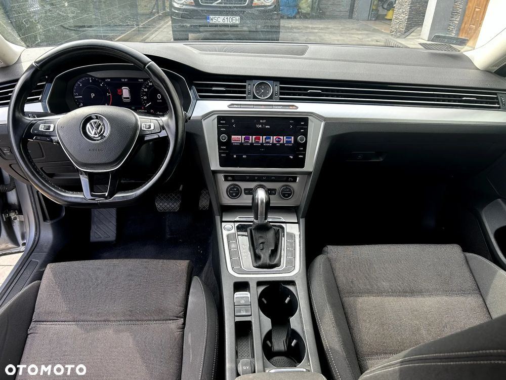 Volkswagen Passat - 7