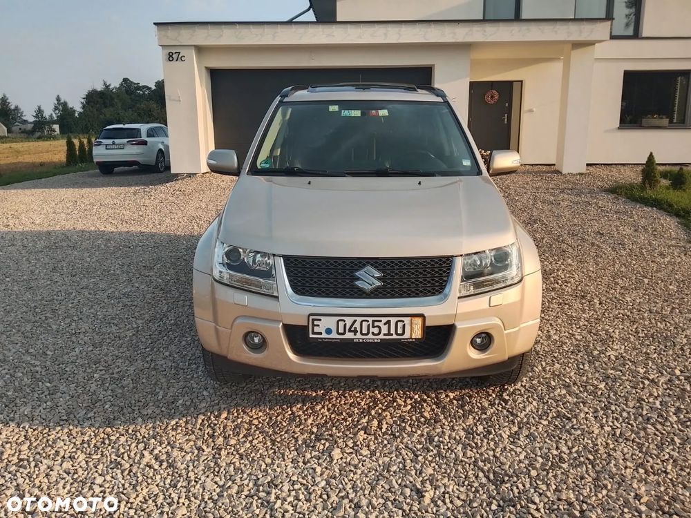 Suzuki Grand Vitara 2.4 Premium EU5 - 25
