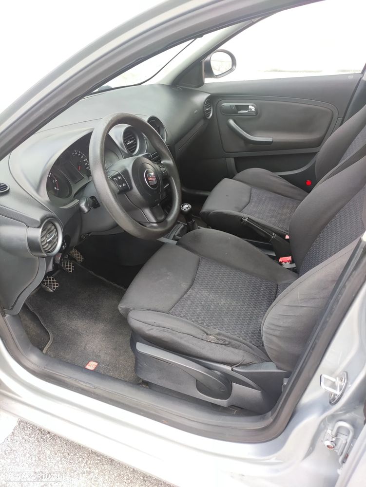 SEAT Ibiza 1.4 16V Sport - 12