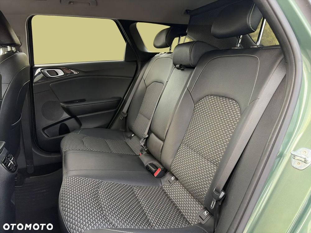 Kia Ceed 1.5 T-GDI L DCT - 14
