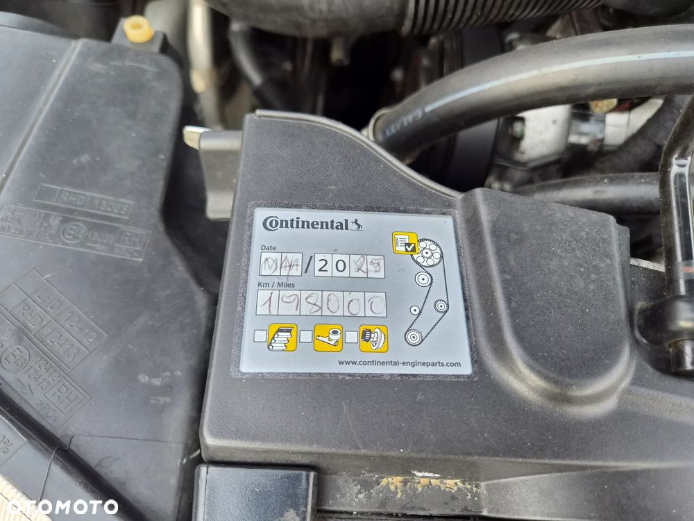 Chevrolet Cruze - 31