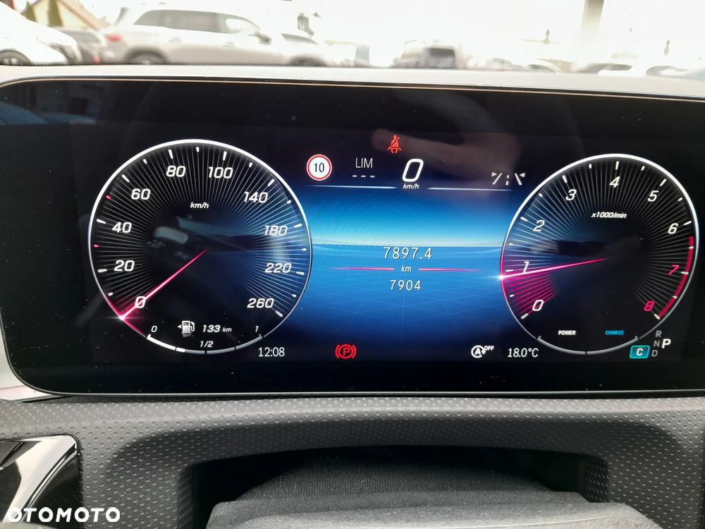 Mercedes-Benz CLA 200 AMG Line 7G-DCT - 13