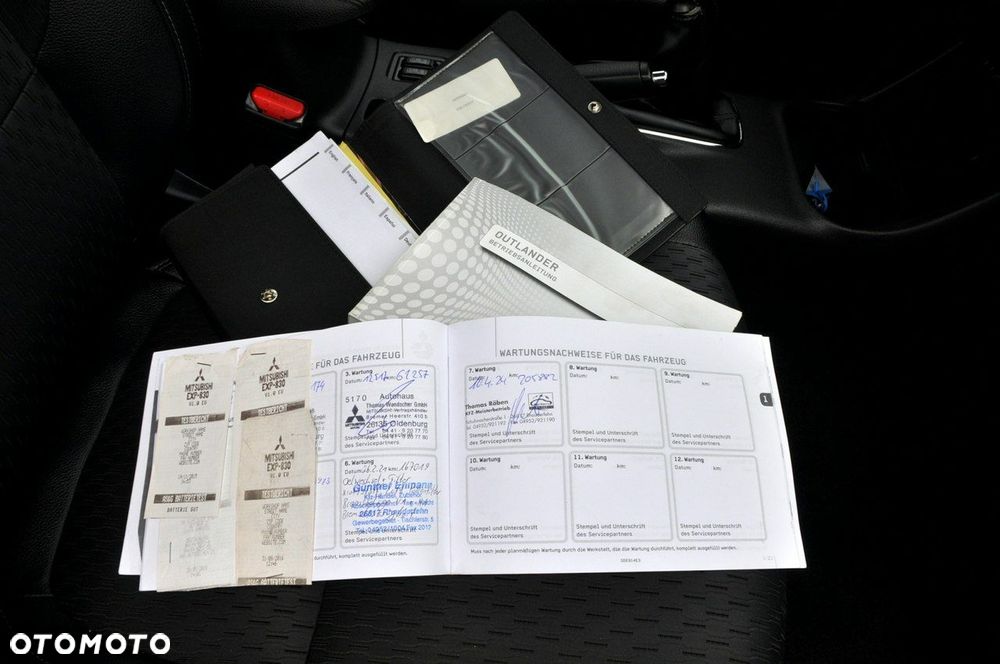Mitsubishi Outlander - 40