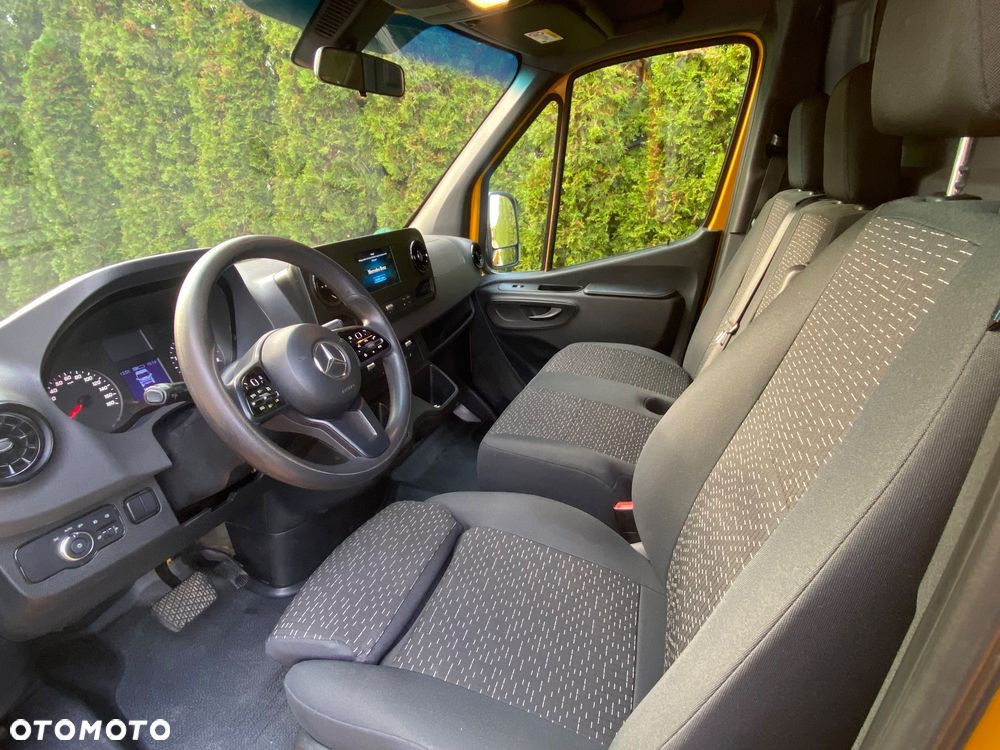Mercedes-Benz Sprinter 317 - 24