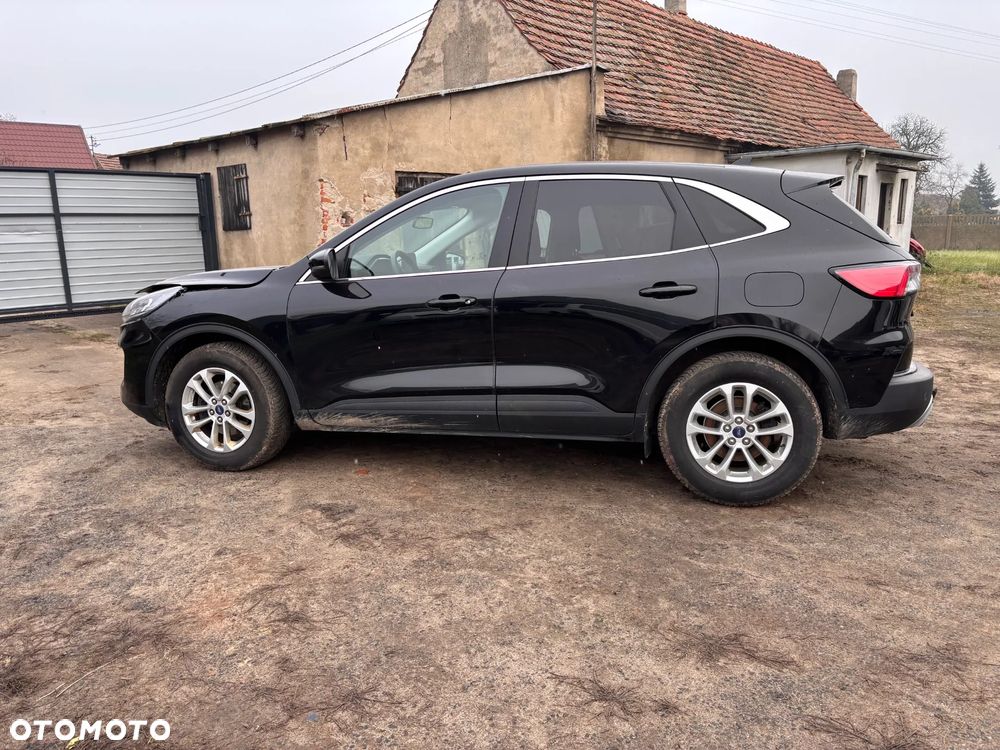 Ford Kuga - 11