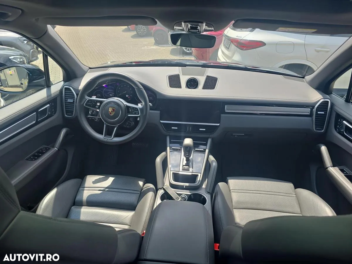 Porsche Cayenne E-Hybrid - 13