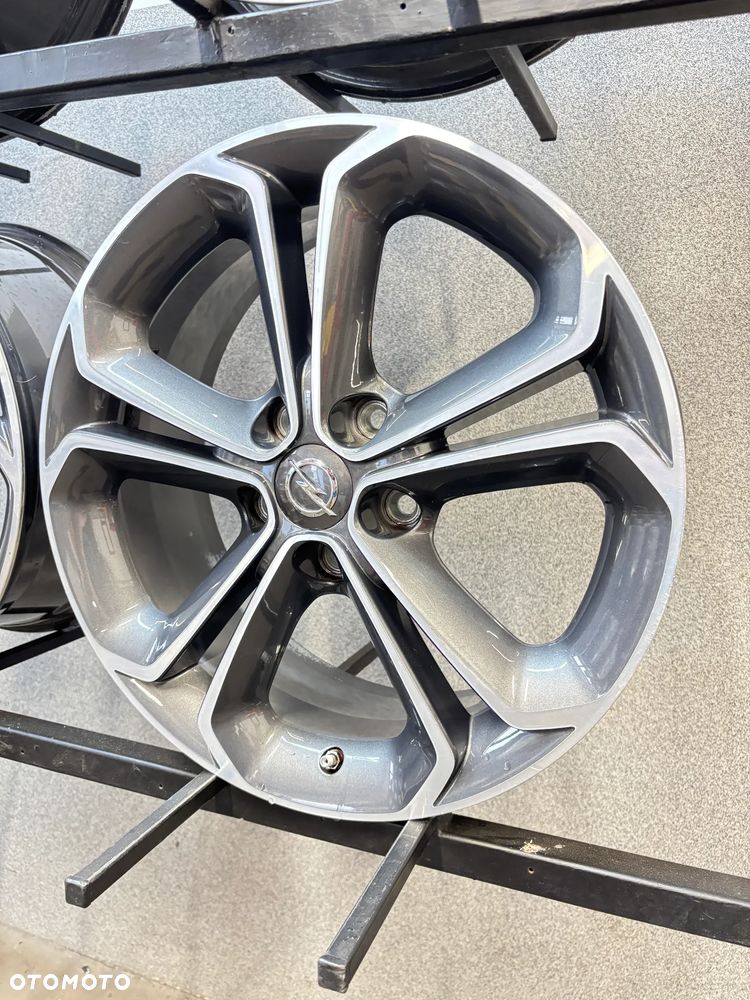 4 Felgi Alu. Opel Corsa D,E, Adam, Meriva B, Vectra C, 17" +TPMS - 29