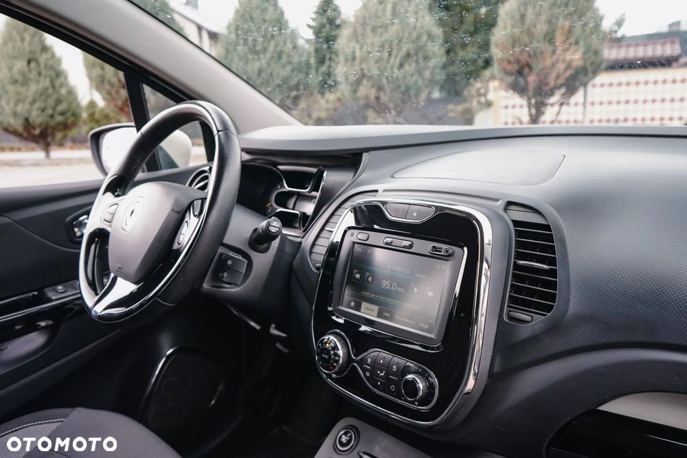 Renault Captur 1.2 TCe Zen EDC - 24