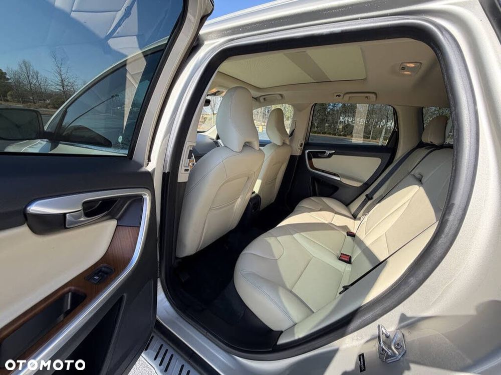 Volvo XC 60 - 13