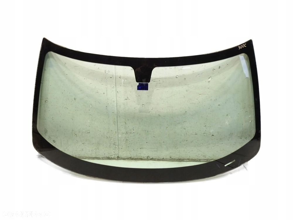 SZYBA CZOŁOWA CHRYSLER 300C - 1