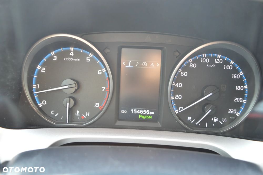 Toyota RAV4 2.0 Premium 4x4 - 27