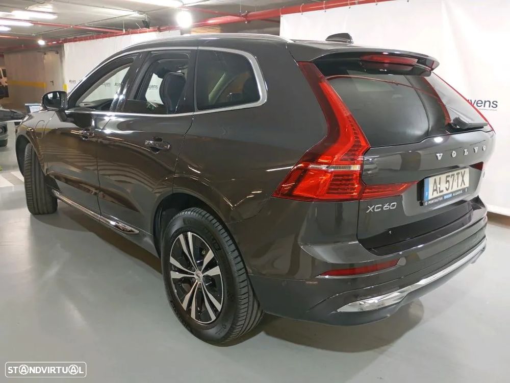 Volvo XC 60 2.0 T6 PHEV Inscription Expression AWD - 2