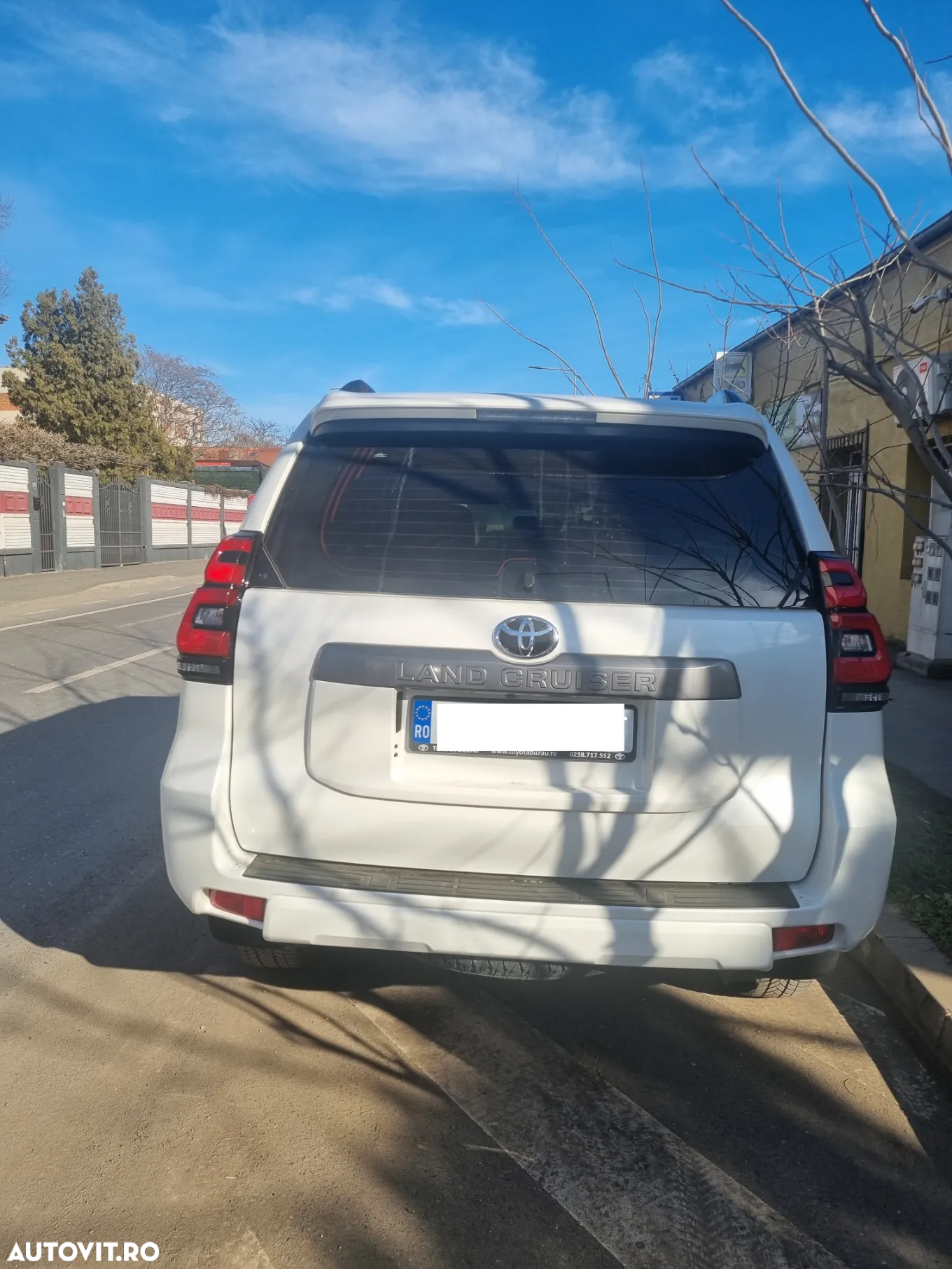 Toyota Land Cruiser 2.8l Turbo D-4D A/T 5 locuri Active - 2