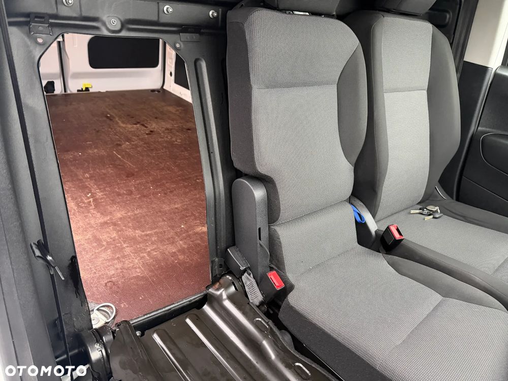 Opel COMBO XL Maxi 2020r L2 1.5 Diesel - 25