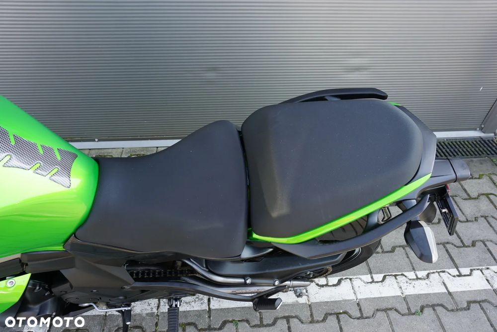 Kawasaki ER - 18