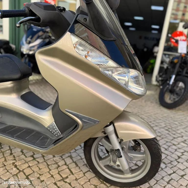 Piaggio X 8 200 - 12