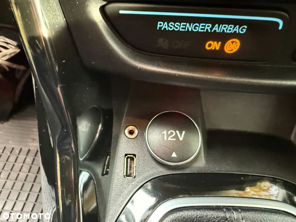 Ford B-MAX 1.5 TDCi SYNC Edition - 24