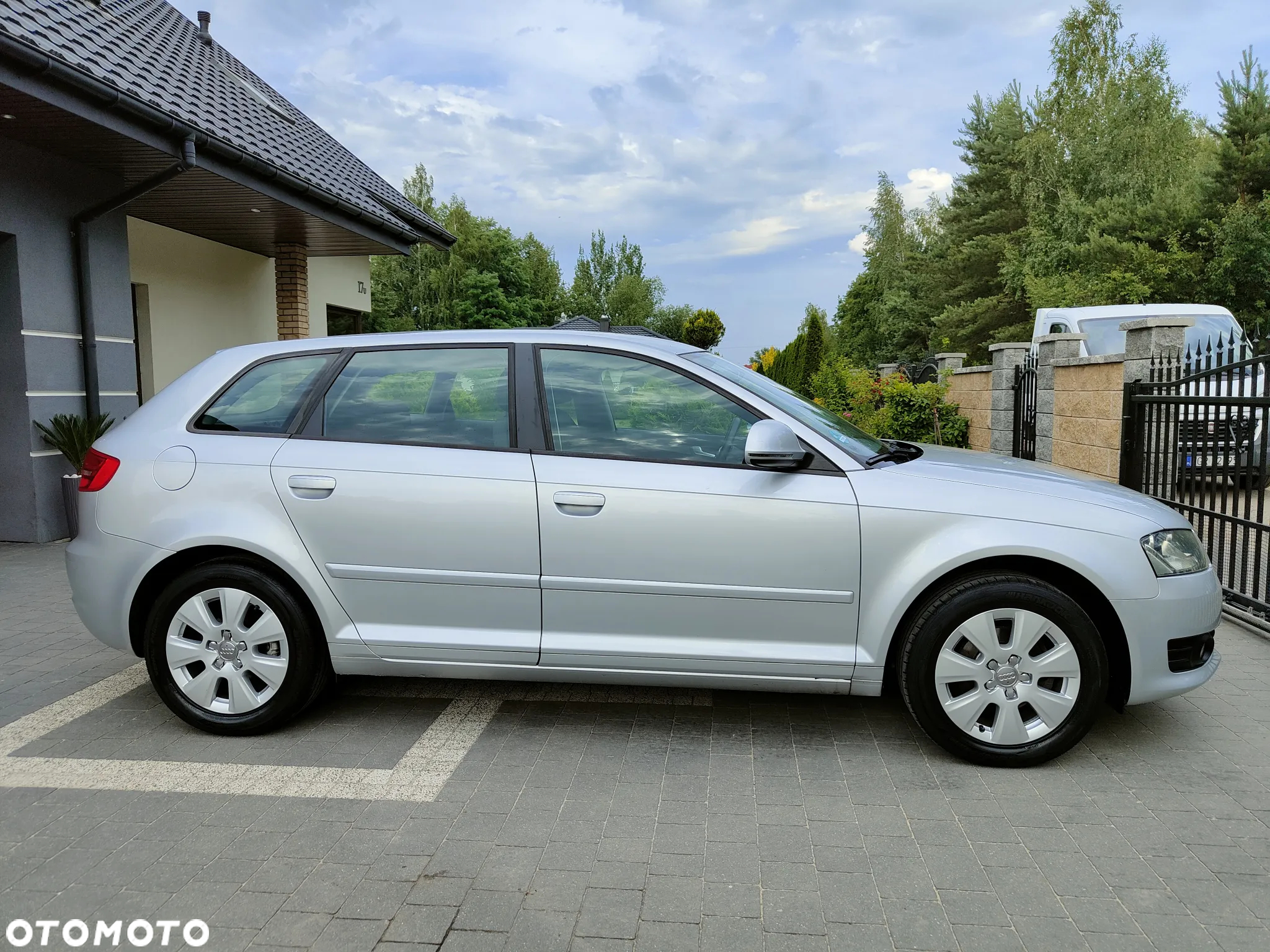 Audi A3 1.6 Sportback Ambiente - 28