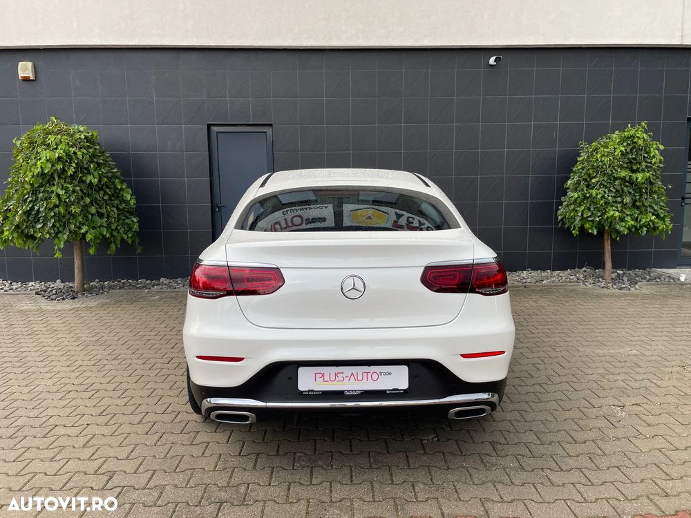 Mercedes-Benz GLC Coupe 300 4MATIC MHEV - 35