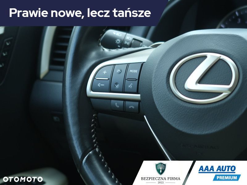 Lexus RX - 23