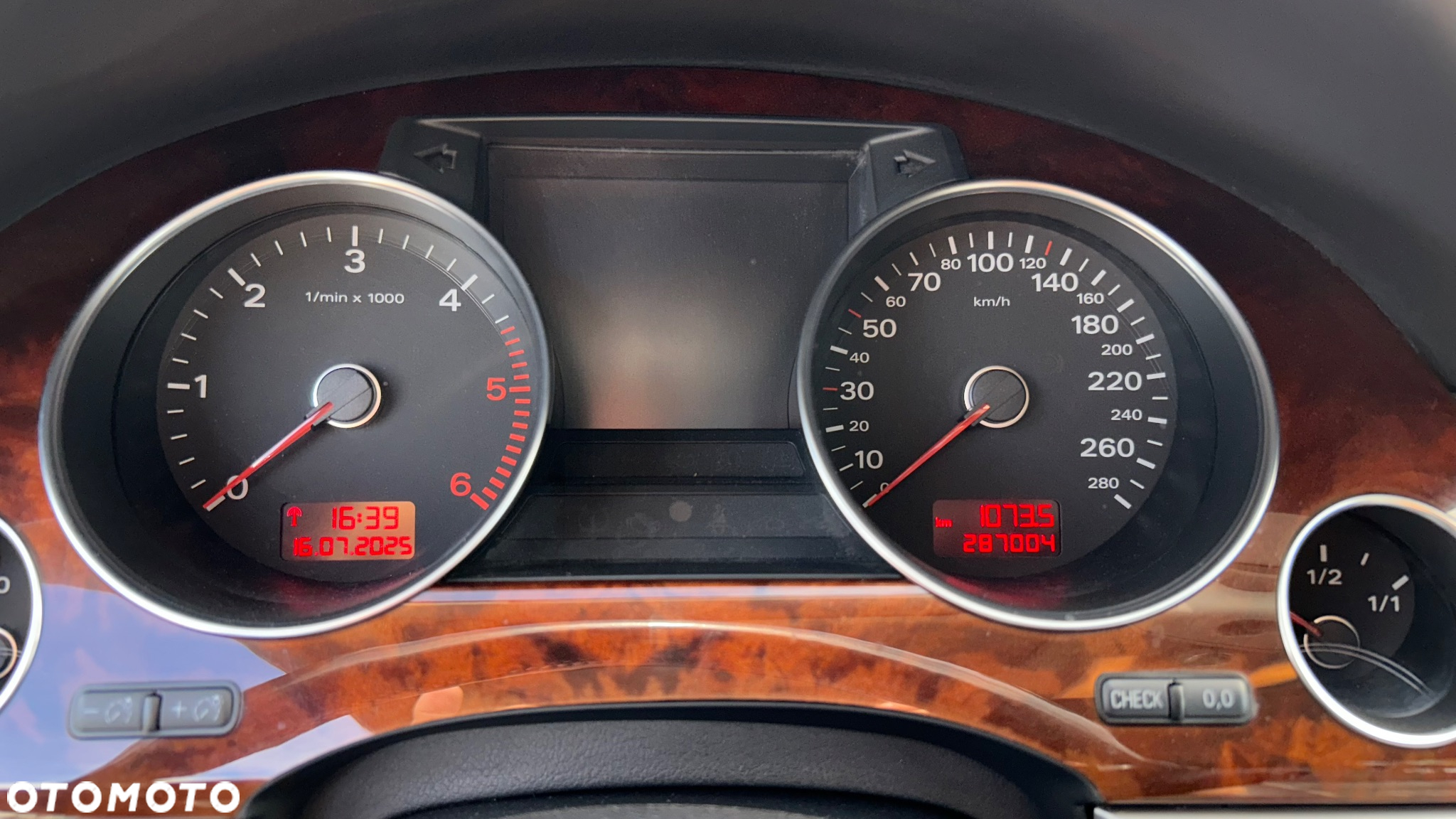 Audi A8 3.0 TDI DPF quattro Langversion - 38