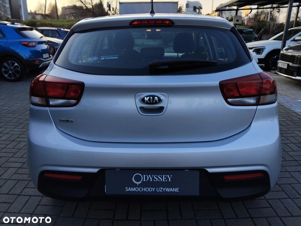 Kia Rio 1.2 M - 4