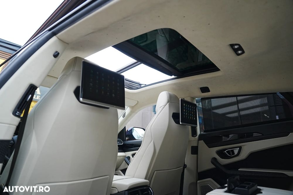 Lamborghini URUS - 22