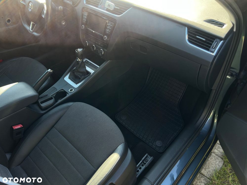 Skoda Octavia 2.0 TDI Style - 8