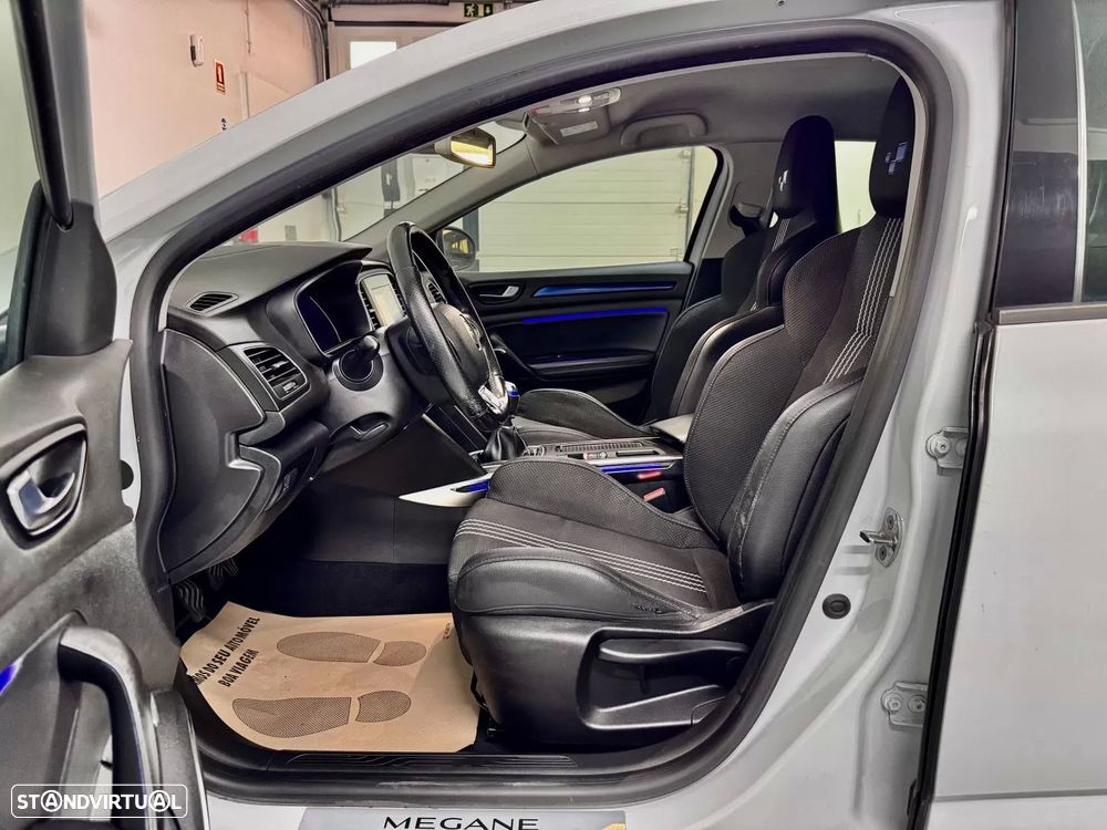 Renault Mégane Sport Tourer 1.5 Blue dCi GT Line - 23