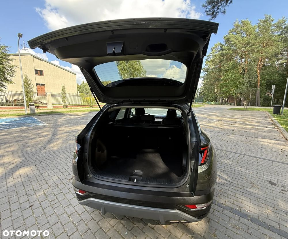 Hyundai Tucson 1.6 T-GDi HEV Executive 2WD - 18