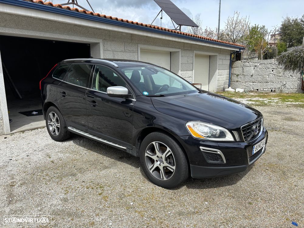 Volvo XC 60 2.0 D4 Summum Geartronic - 1