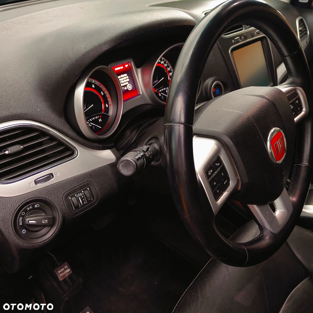 Fiat Freemont 2.0 Multijet Black Code AWD - 26