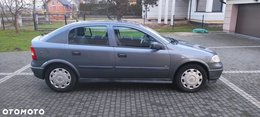 Opel Astra 1.4 Essentia - 13