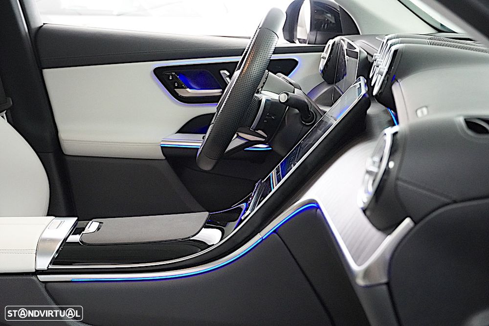 Mercedes-Benz GLC 300 e 4Matic 9G-TRONIC Edition AMG Line - 27