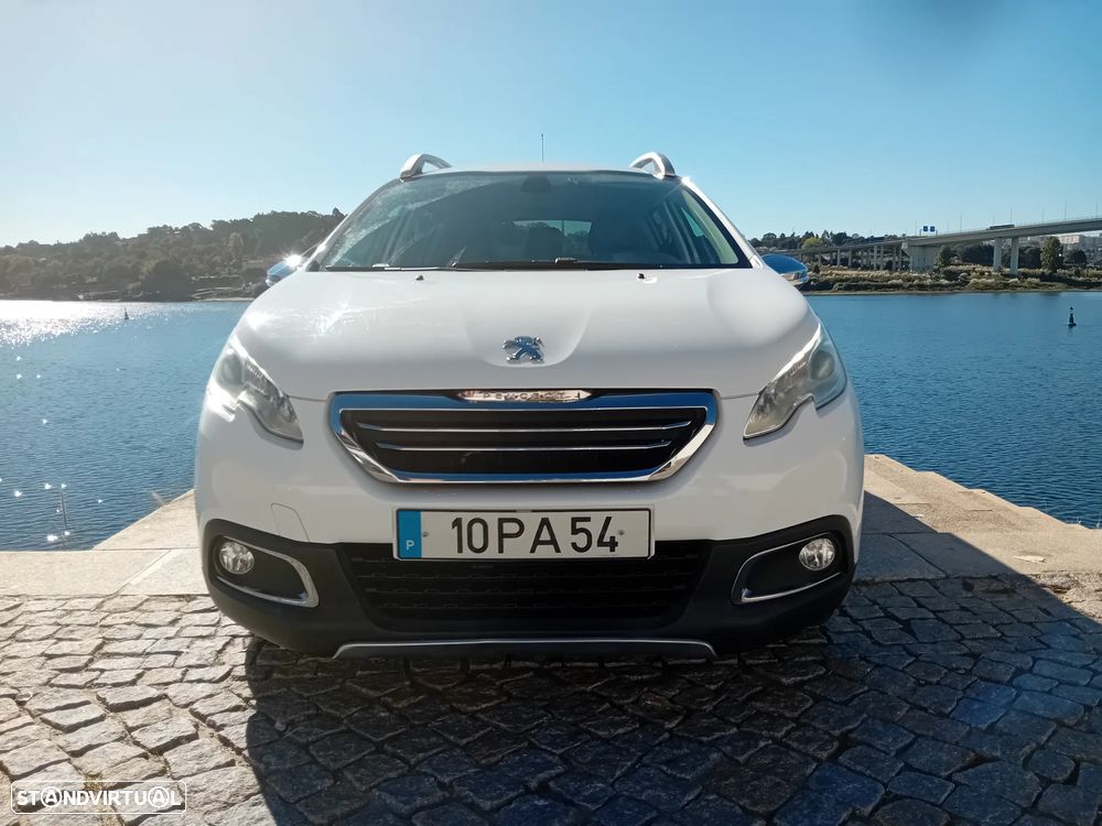 Peugeot 2008 1.2 PureTech Allure - 2