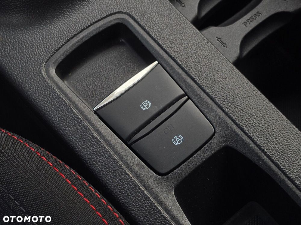 Ford Focus 1.0 EcoBoost mHEV ST-Line X - 25